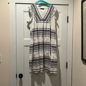 Women’s xxl dress navy/white lightweight and wrinkle free